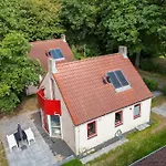 6 - Persoons Lakeside 61 Holiday home *