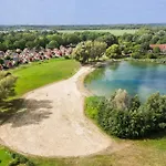 6 - Persoons Lakeside 61 Ewijk