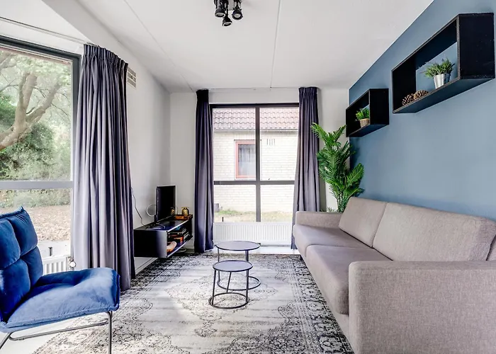 6 - Persoons Lakeside 61 * Ewijk