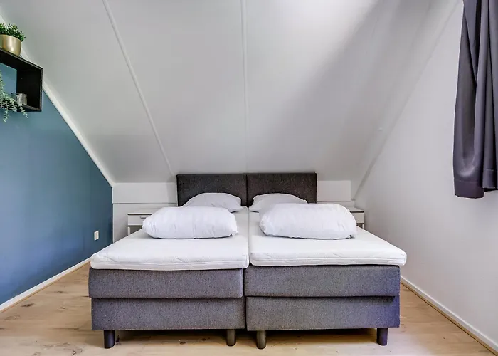 6 - Persoons Lakeside 61