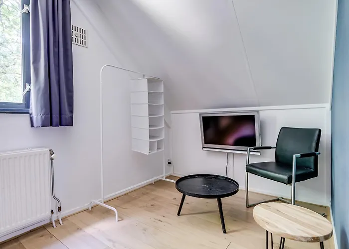 6 - Persoons Lakeside 61 بيت للعطل